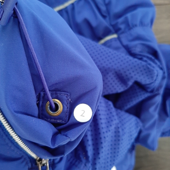 Lululemon chevron blue spring jacket - Picture 4 of 5